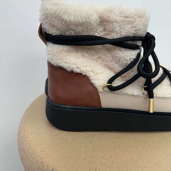 FitFlop GEN-FF Curly-Shearling Crisscross-Lace Ankle Boots - Picture 12 of 15